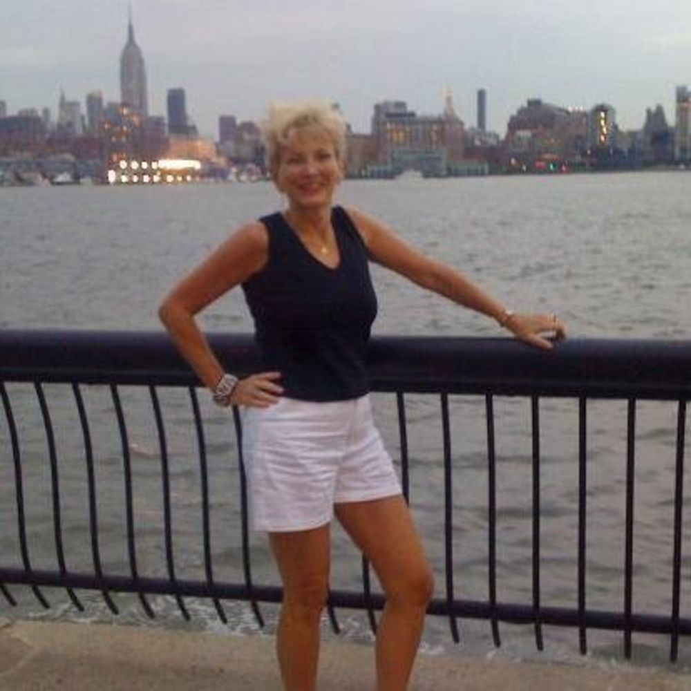 Meet your Posher, Connie